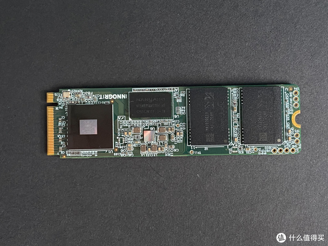 横评，国产新品阿斯加特PCIe4.0硬盘挑战国外名厂顶级产品，胜负如何？