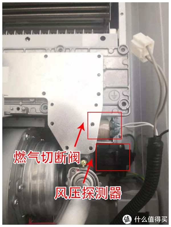 拆出好壁挂炉·林内&庆东纳碧安冷凝式壁挂炉拆机对比