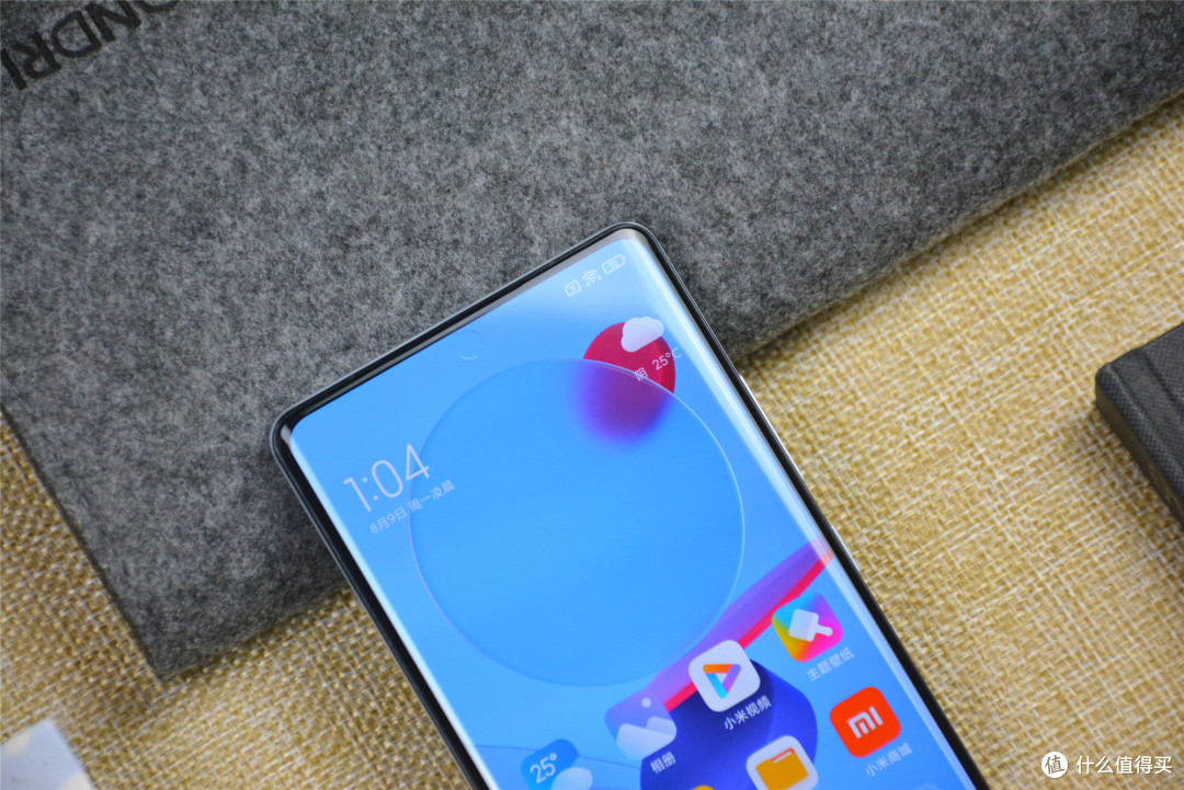 小米mix4上手,影青灰的优雅,像"花无缺"一样能打!