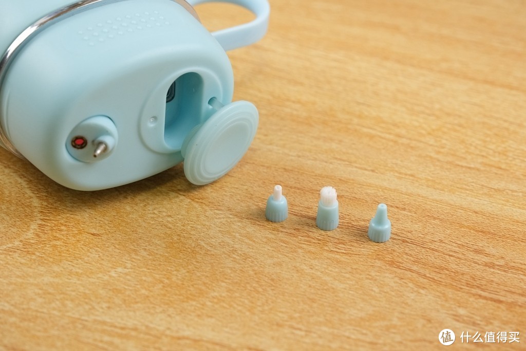 智能可视冲牙器评测：素诺C3 Pro清洁强于电动牙刷，还能边冲边看