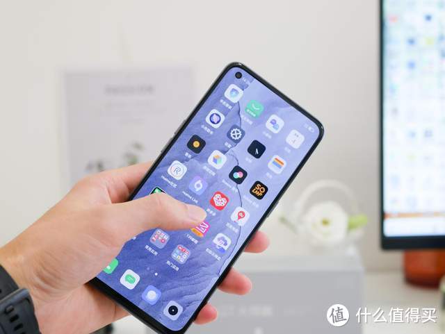 realme 真我GT 大师版：跟我玩质价比，你们玩不过我的