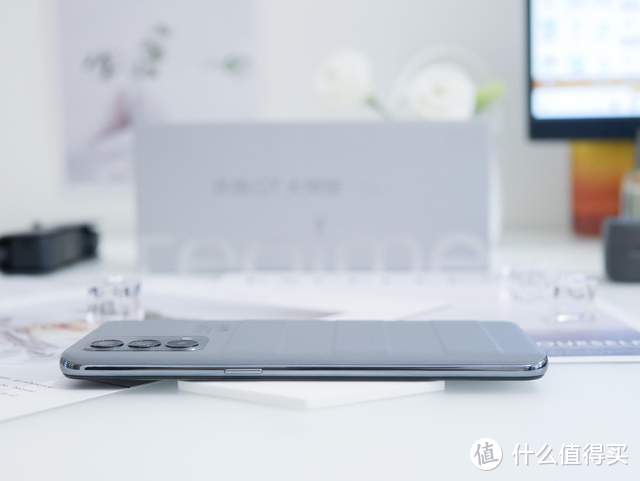 realme 真我GT 大师版：跟我玩质价比，你们玩不过我的