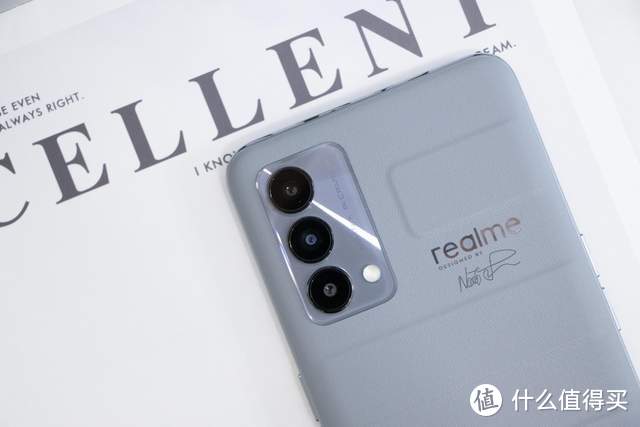 realme 真我GT 大师版：跟我玩质价比，你们玩不过我的