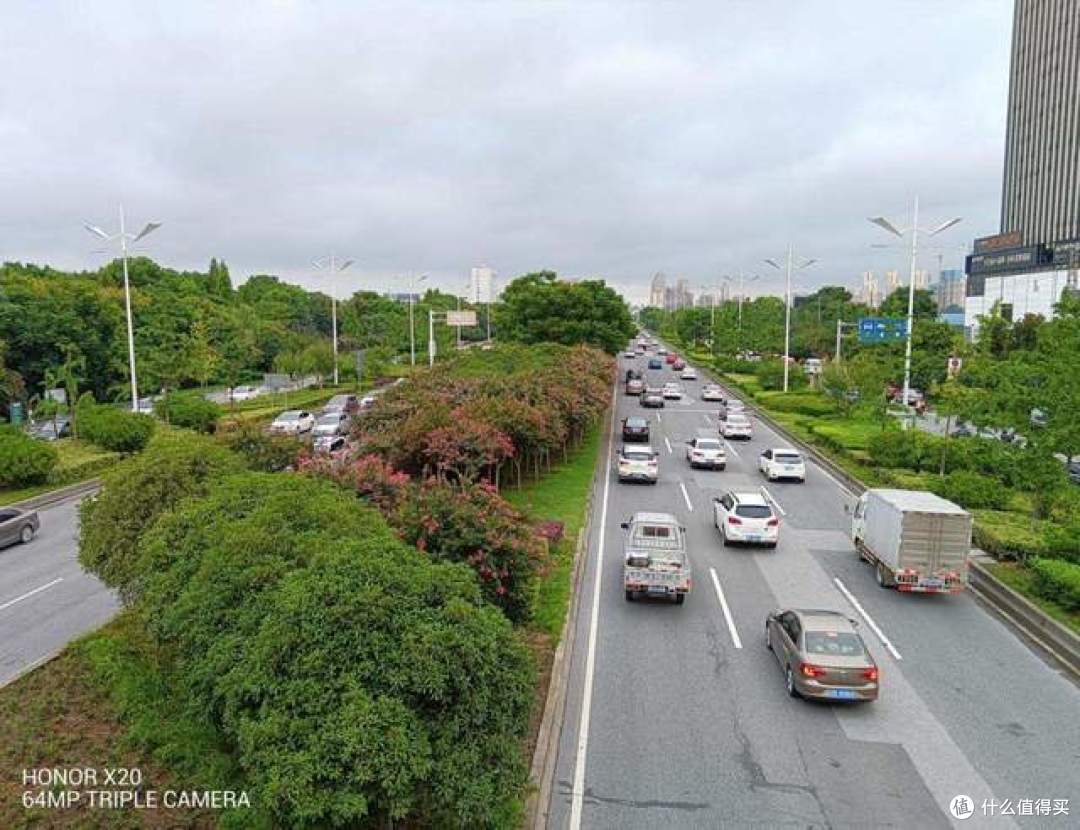 强悍的X系列再发新机，荣耀X20实测到底好不好？