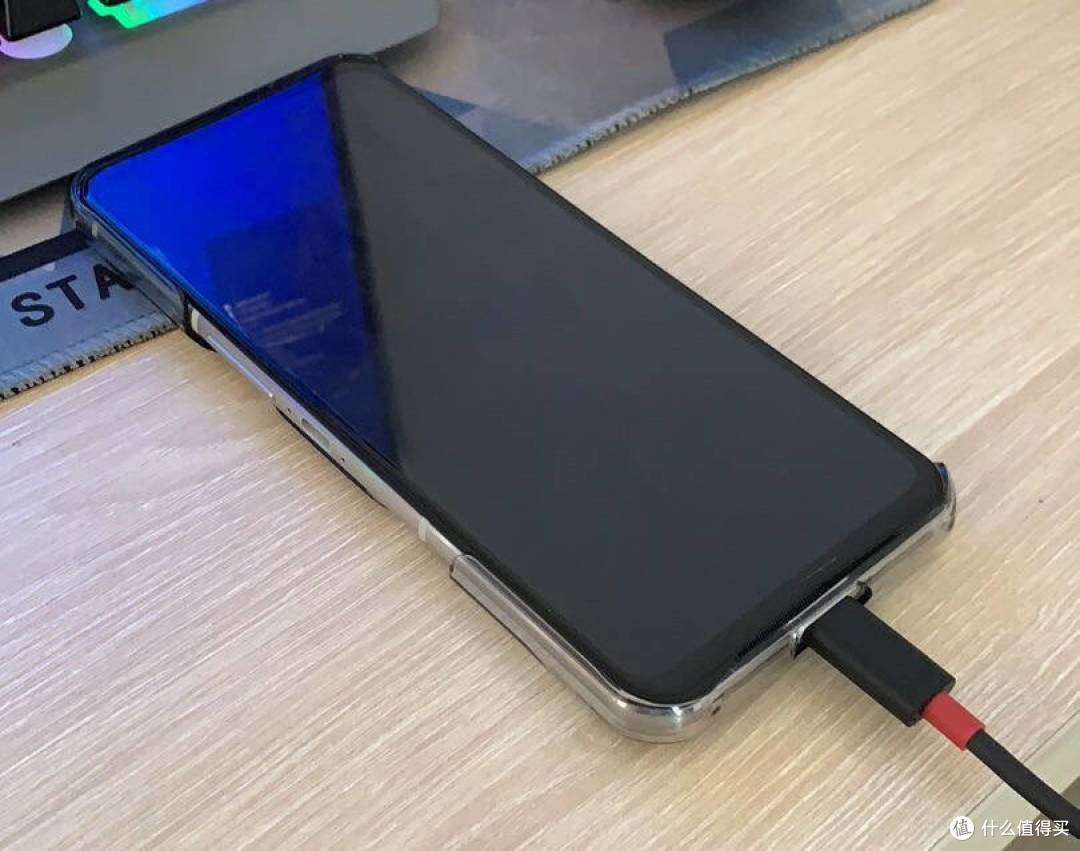 2021年度"堆料狂魔",联想拯救者2 pro评测_手机_什么值得买