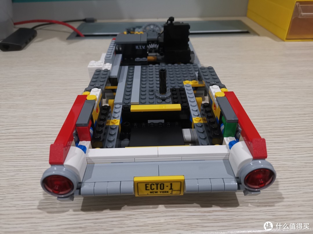 享受视觉和感官的乐趣 LEGO 10274 捉鬼敢死队 ECTO-1捉鬼车 评测