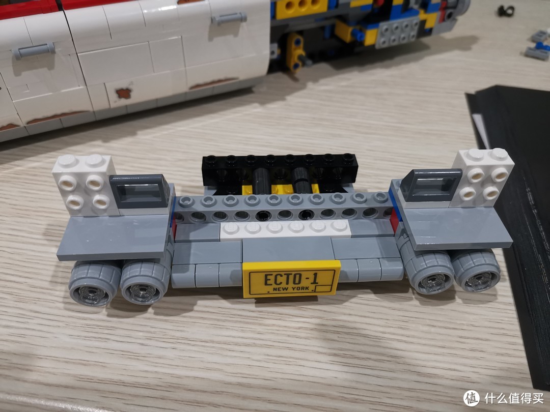 享受视觉和感官的乐趣 LEGO 10274 捉鬼敢死队 ECTO-1捉鬼车 评测