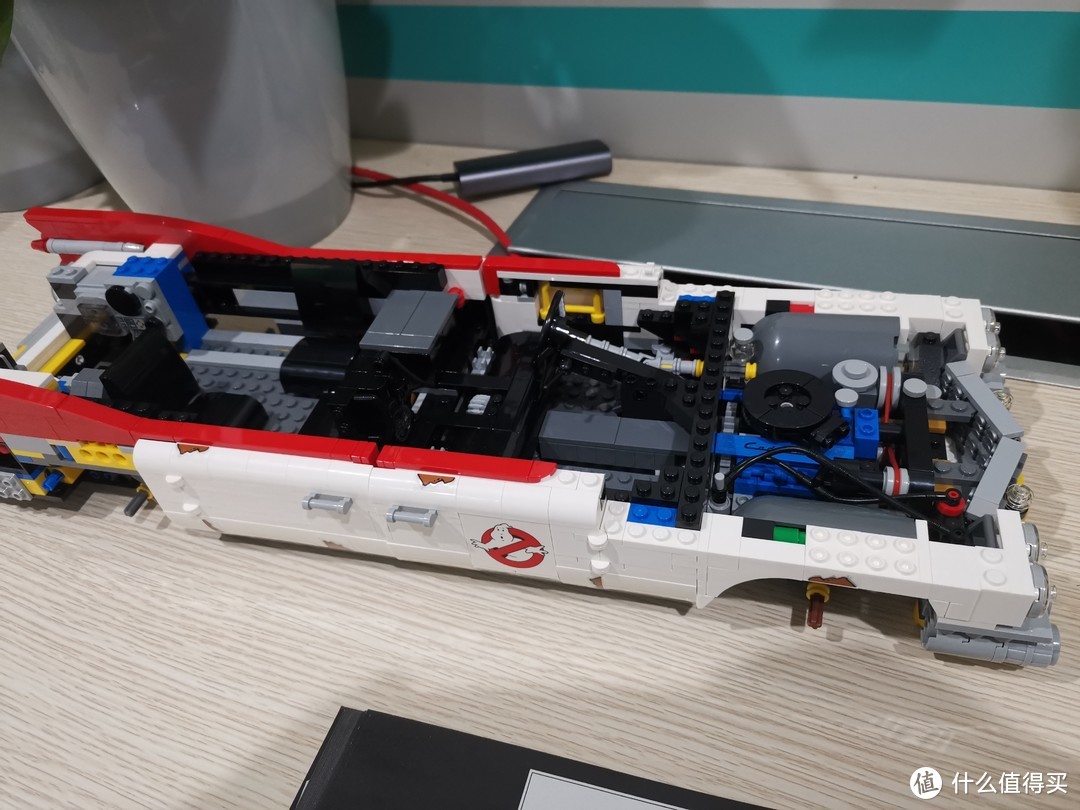 享受视觉和感官的乐趣 LEGO 10274 捉鬼敢死队 ECTO-1捉鬼车 评测