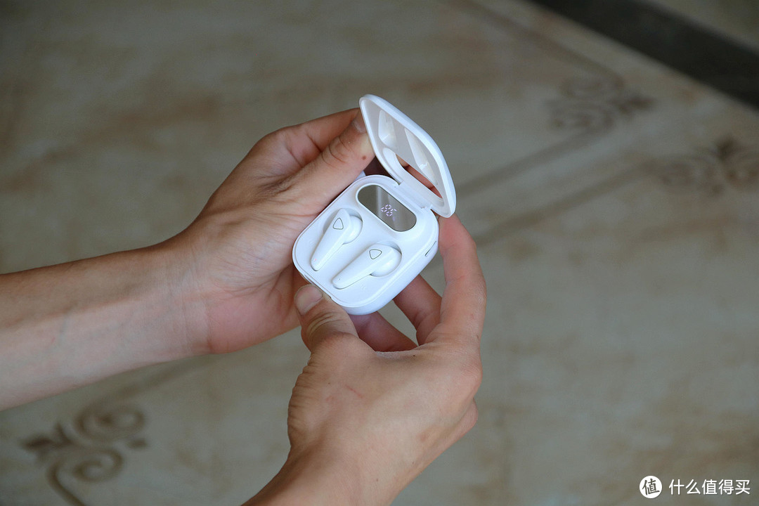 小身材也能带来极致体验，aigo T23真无线蓝牙耳机有点料