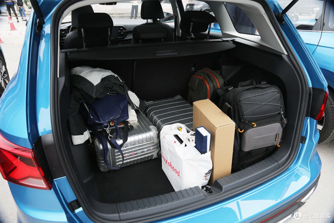 捷达vs7自动荣耀型试驾常用的配置都有