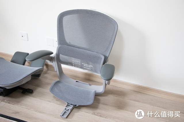 电竞or工学椅？实际体验后，我更倾向于网易严选3D腰靠人体工学椅