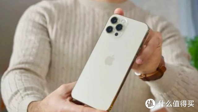 苹果或计划明年发布无刘海iPhone，支持屏下指纹解锁，你看好吗？