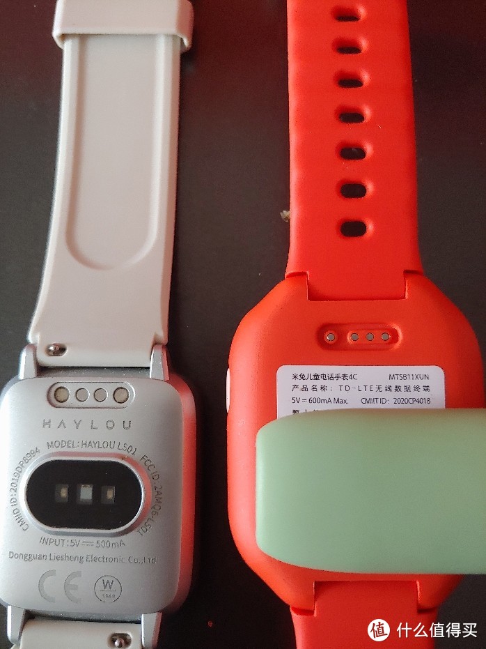 小朋友的第一块电话手表，米兔4c，定位4G，防水，视频通话价格200多