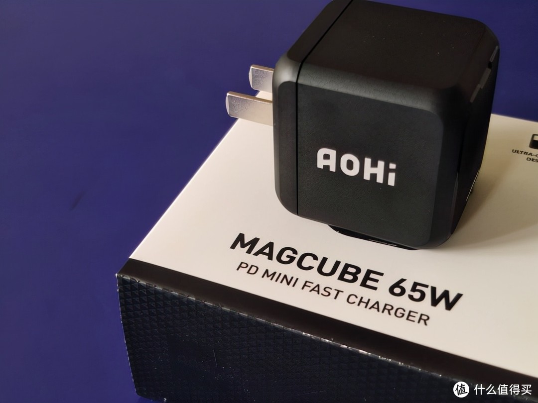 Aohi 65W PD 氮化镓充电器 | 又小又轻的高功率充电头