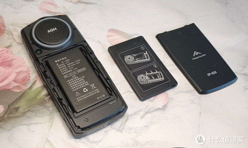 三防手机、炫彩灯光，三网4G、双卡双待——AGM M6功能机测评