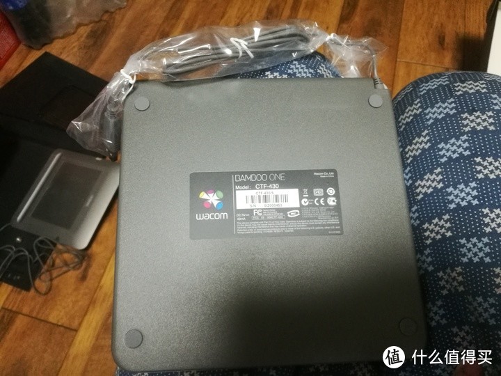 65块钱的WACOM BAMBOO ONE CTF430数位板开箱测评