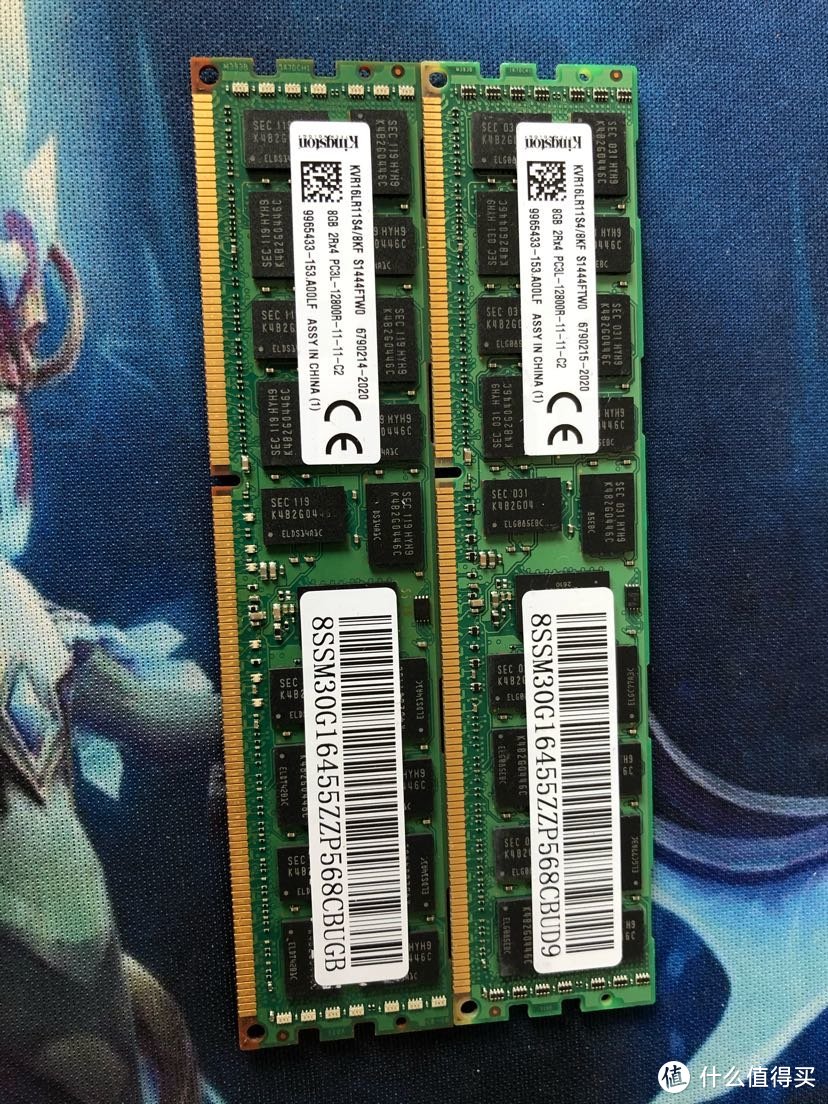 内存：金士顿ddr3 1600 8g*2，服务器内存价格目前很便宜，一根全兼容8g的价格买到2根服务器8g，因为山东烟台的服务器内存供货比不上深圳，所以品牌随机使用：三星/海力士/南亚/镁光/金士顿/尔必达/记忆科技，保证都是正规大品牌，测好以后故障率都极低，目前淘宝75左右一根