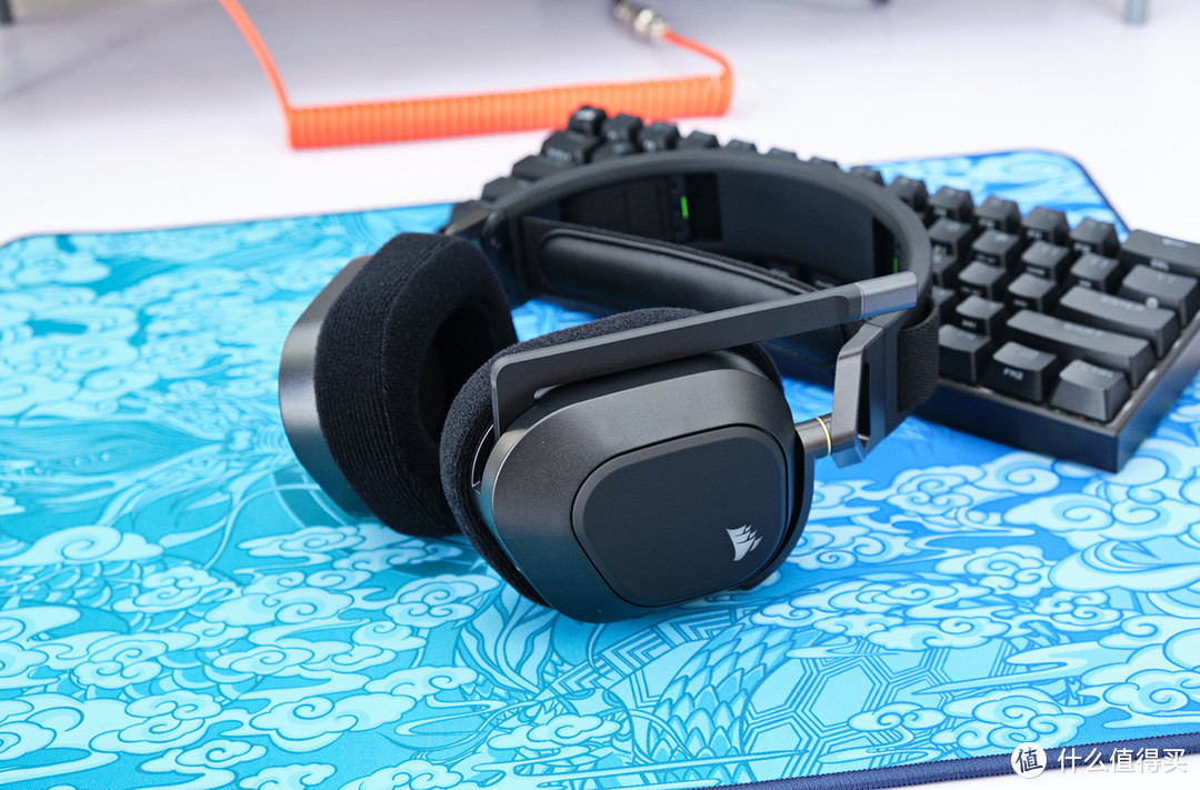 好听到不像游戏耳机，美商海盗船HS80 RGB无线耳机分享