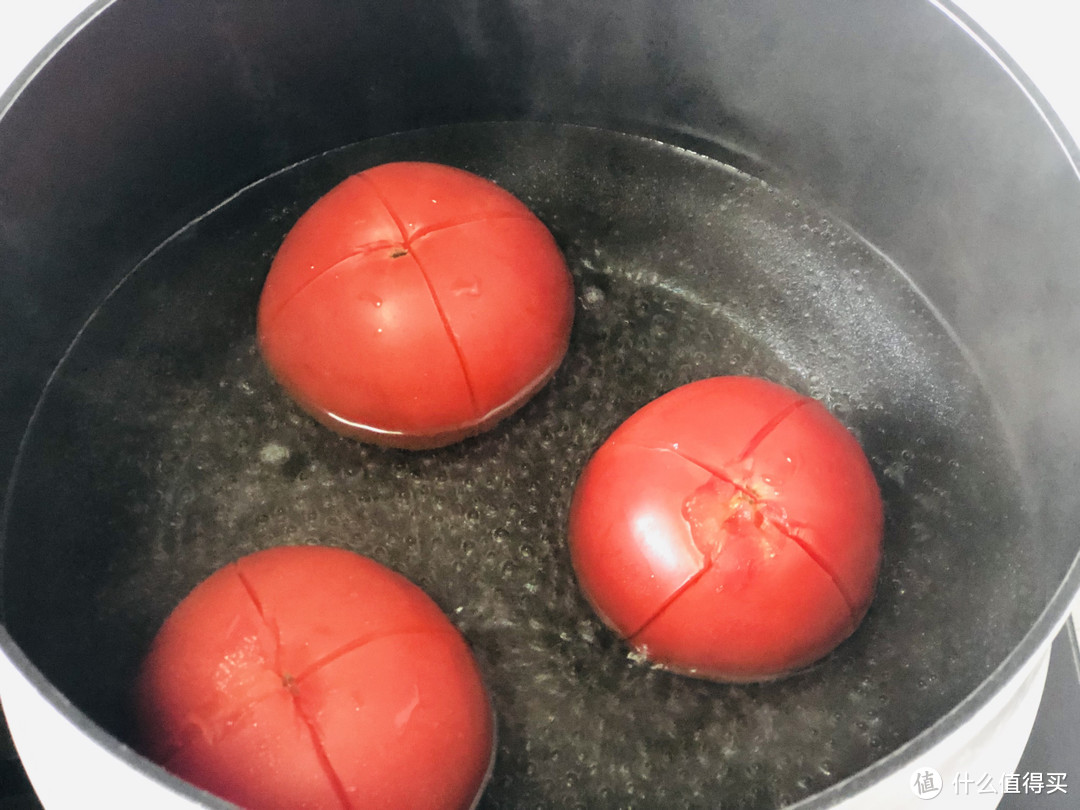 番茄炒鸡蛋怎么做才好吃？掌握4个实用小技巧，汤汁浓郁无腥味儿