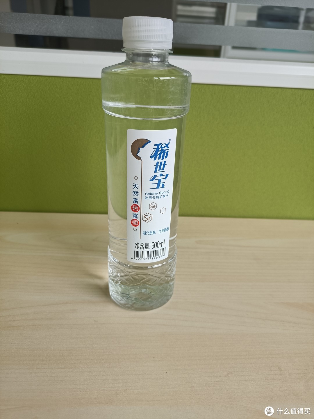 硬核食品选购攻略 篇一:从指标出发帮你优中选优,12款优质矿泉水推荐