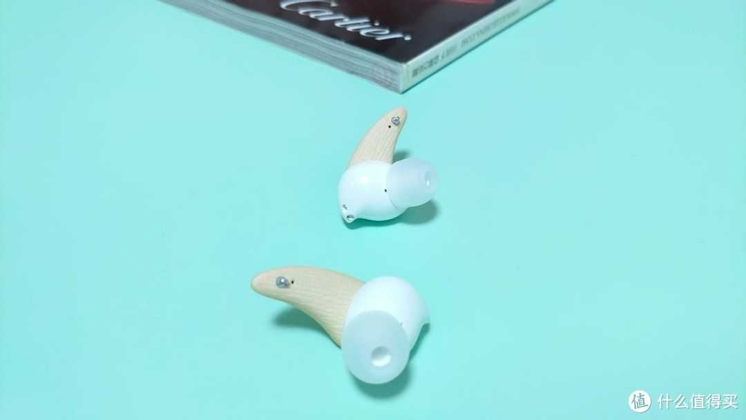 全球首款多晶锆宝石音腔耳机到底有多好？科技与艺术的完美结合