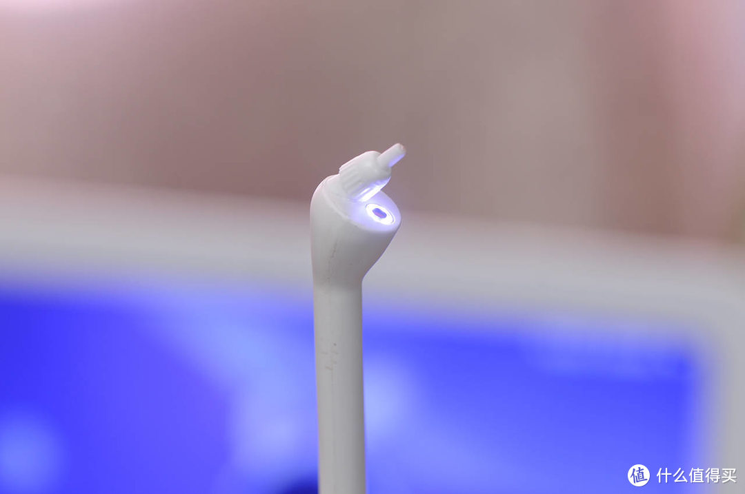 素诺C3 Pro 便携性还带可视化，这款冲牙器的设计很超前 