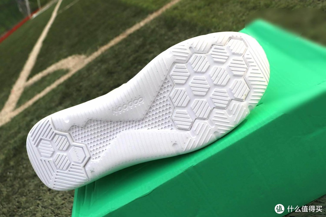 咕咚5k轻便透气减震跑步鞋使用评测 专为跑步爱好者定制