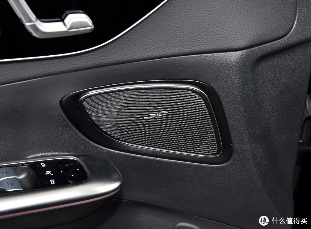 新款奔驰C级W206改小柏林之声，高性能音响优化