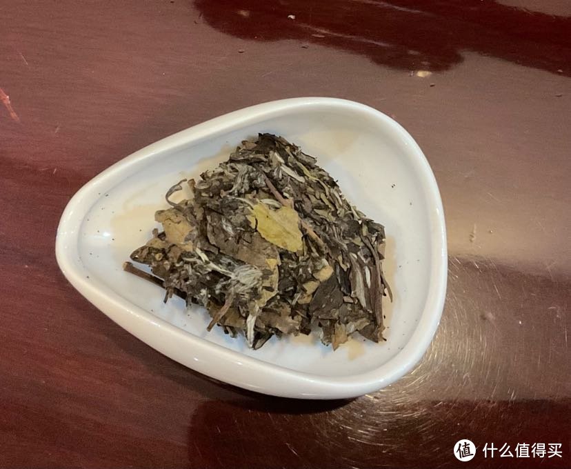 我与白茶的二三事：绿雪芽2018华茶一号开箱