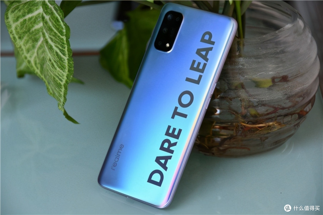 三星amoled屏7nm芯片轻薄机身65w闪充5g手机跌至1249元