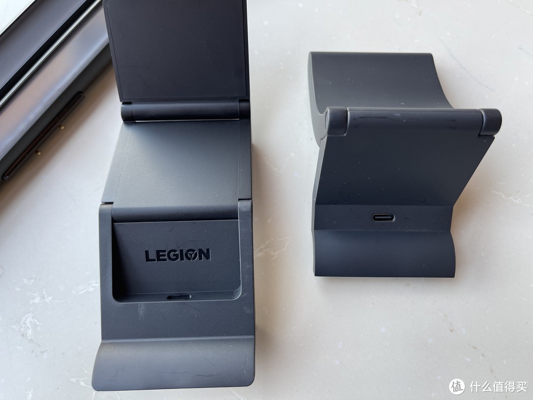 联想拯救者 Legion Gears 多功能屏幕护眼挂灯 Pro测评