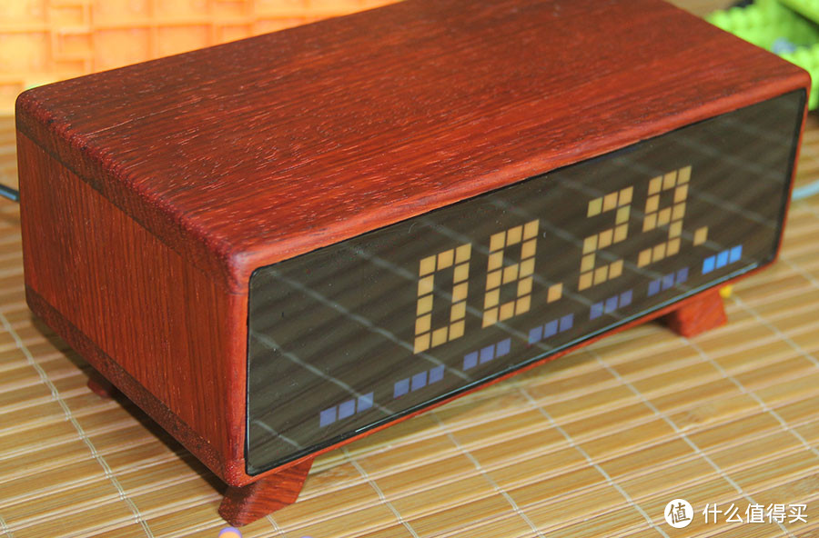  ESP8266+2812做AWTRIX像素时钟和天猫精灵合体,做个漂亮的全彩电子钟实木智能音箱