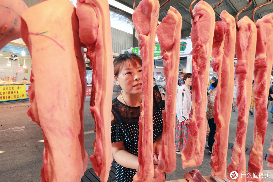 买猪肉时，如何区分公猪肉和母猪肉？记住这3点，轻松辨别不上当