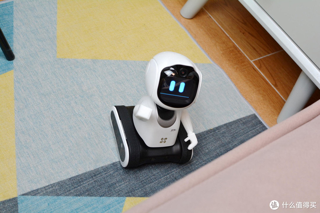 家里来了一位新成员，欢迎您：萤宝RK2 Pro儿童陪护机器人
