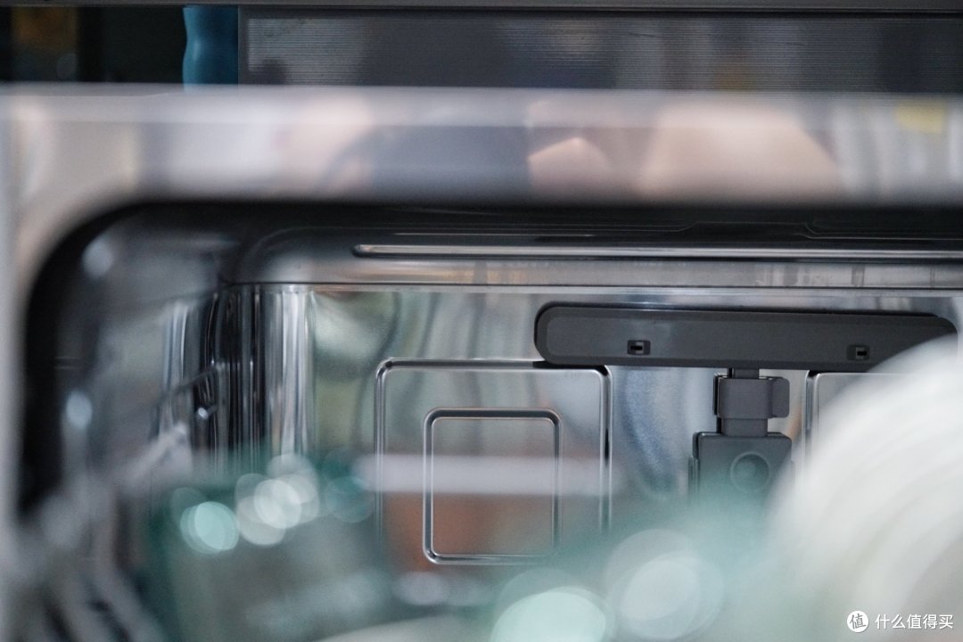 智能分腔洗涤，四翼四层喷淋—方太W1系列15套洗碗机评测
