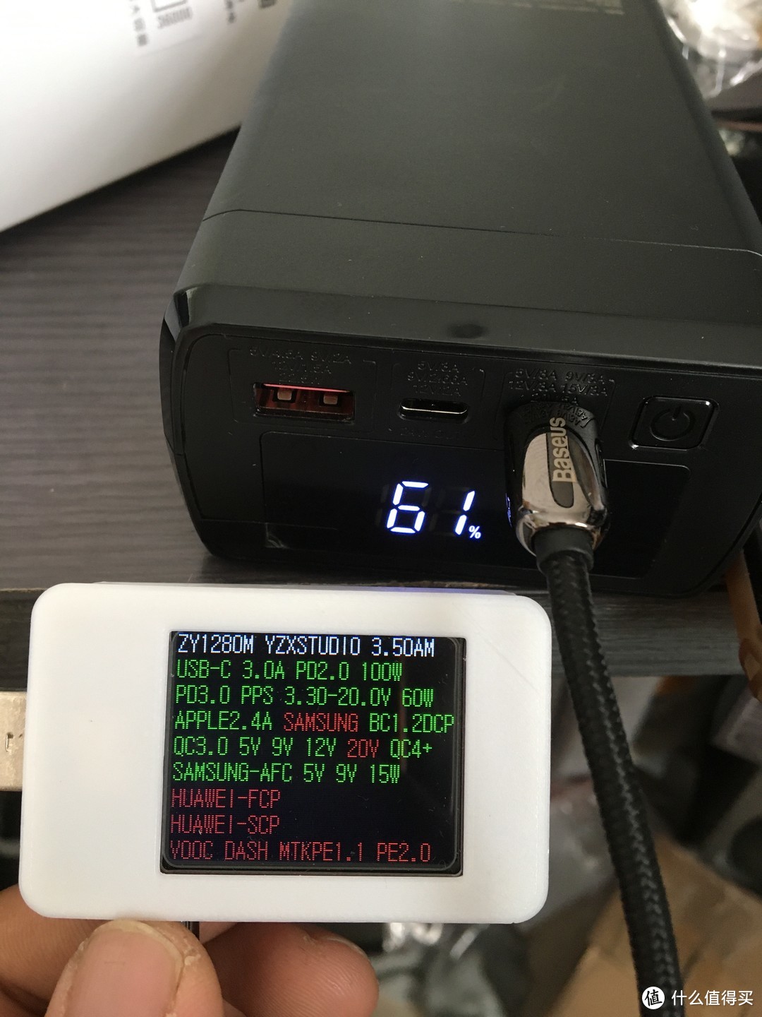 右边第一个C口 支持PD100W ，没问题。不过不支持华为。