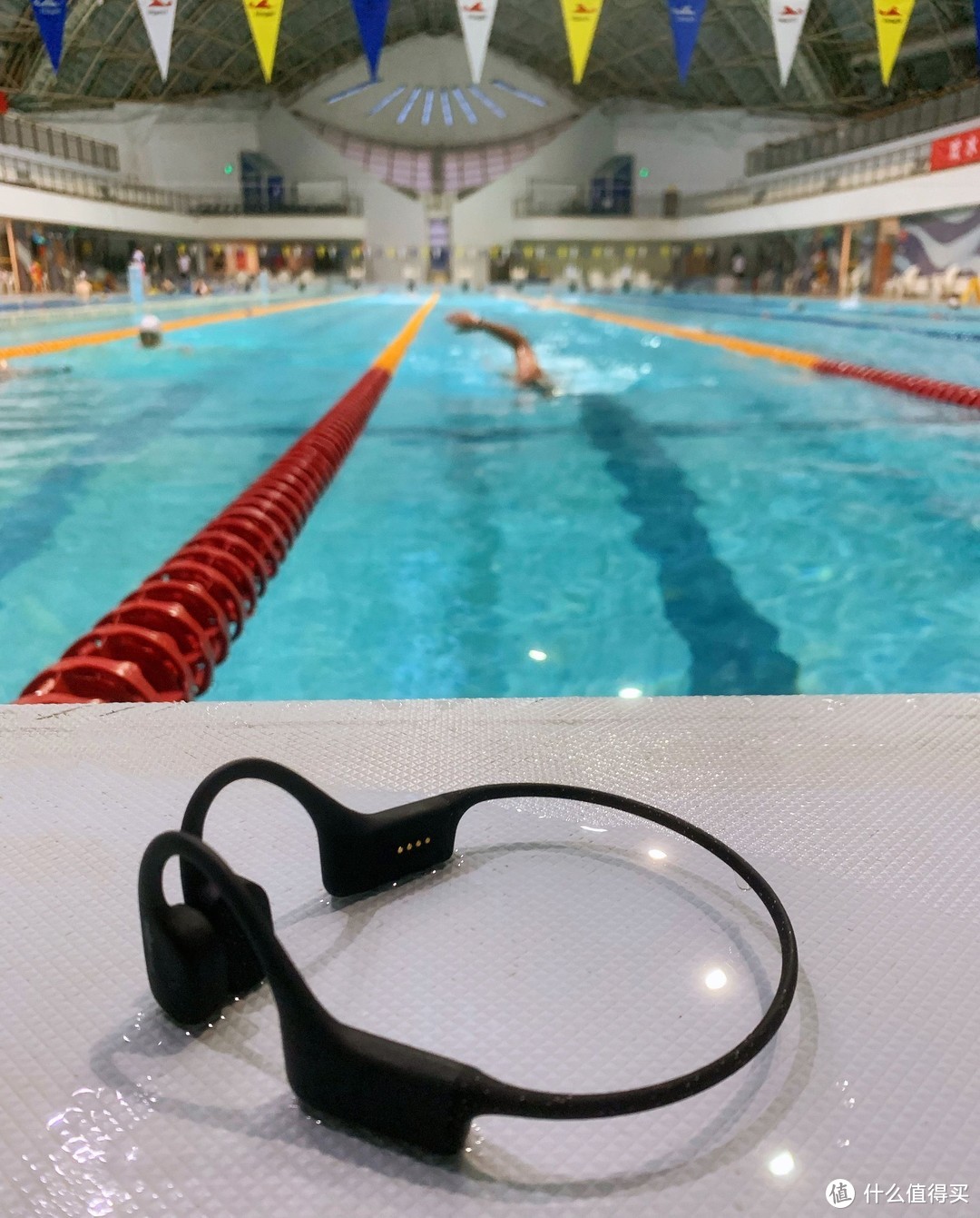 骨传导的天花板韶音耳机把好声音蔓延至水下——AS700游泳播放器