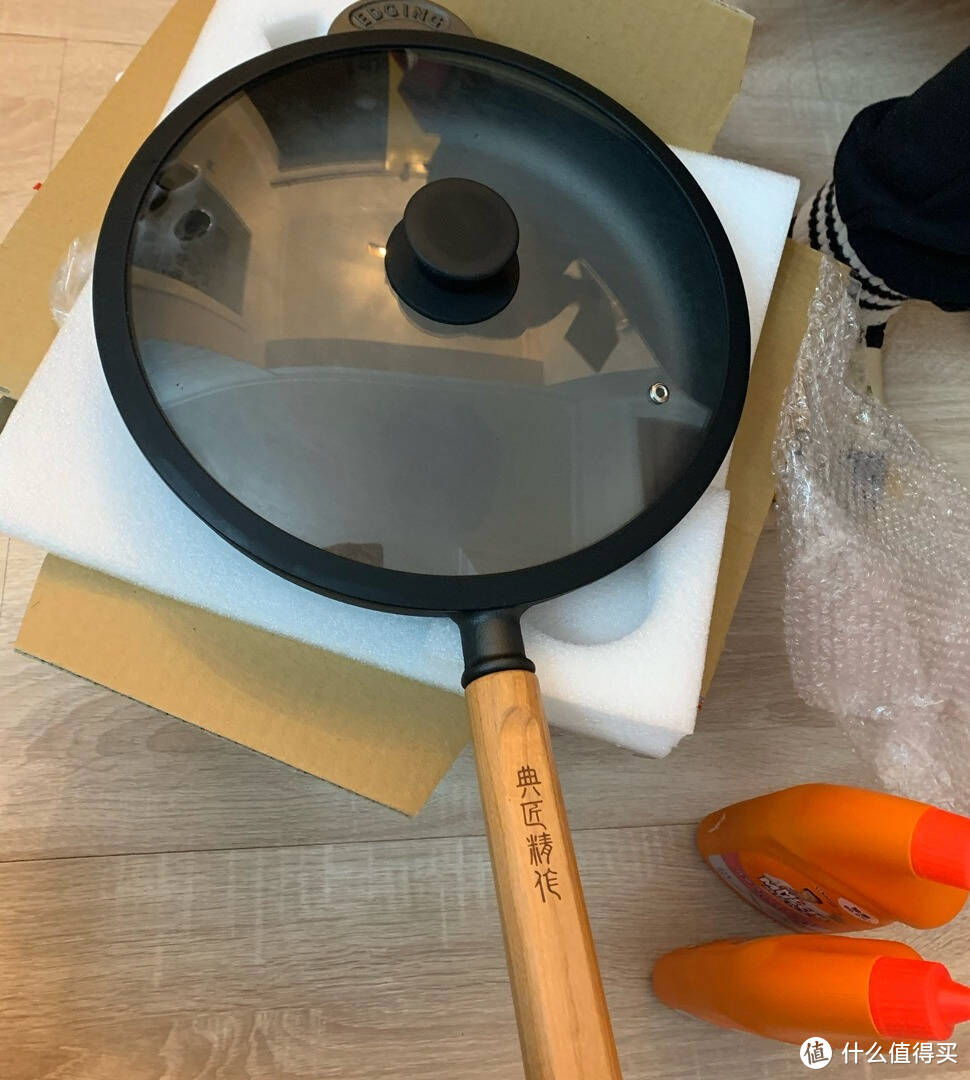 典匠铸铁平底锅评测，煎蛋不糊锅，做早餐更轻松