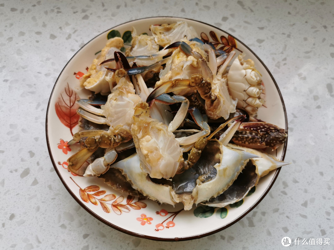 9月吃螃蟹的季节，50块钱买了4只做干锅，个个肥美入味，儿子爱吃
