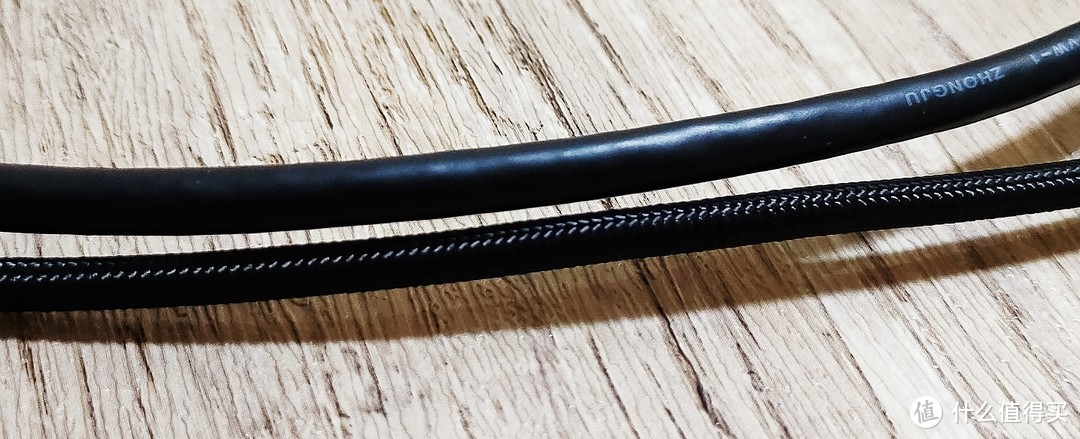 只用一根线就解决Mac与4K显示器互联，没有转换器的烦恼：绿联USB-C to HDMI线体验