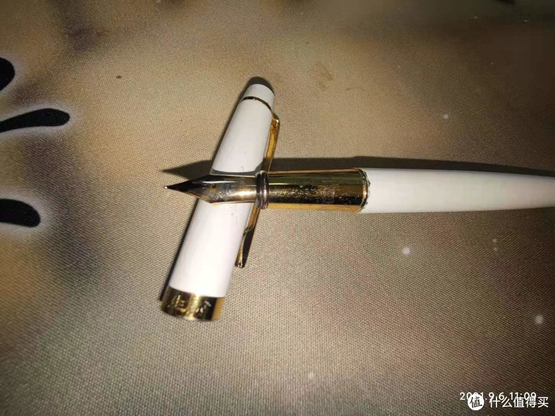 和3001同样的笔尖，这支偶尔飞白，应该还是品控不过关吧