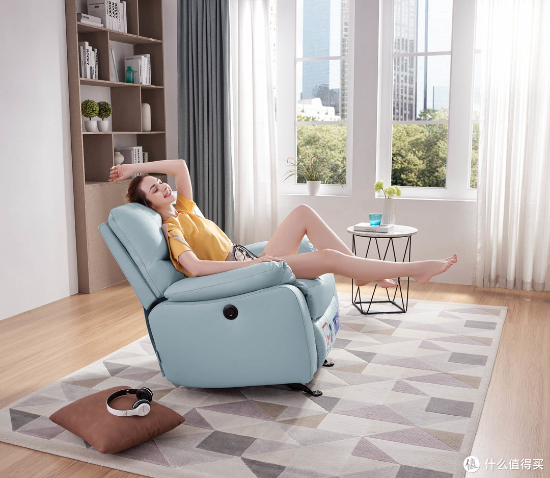 从客厅到卧室：高性价比家具一站式选购，教你打造舒适现代简约风