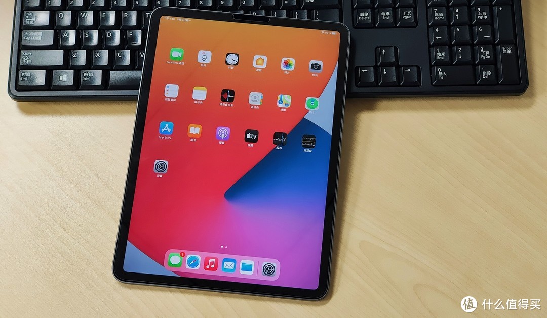 给家人买的iPad Pro，也就是当个追剧神器在用： M1 11英寸 256GB款开箱和体验