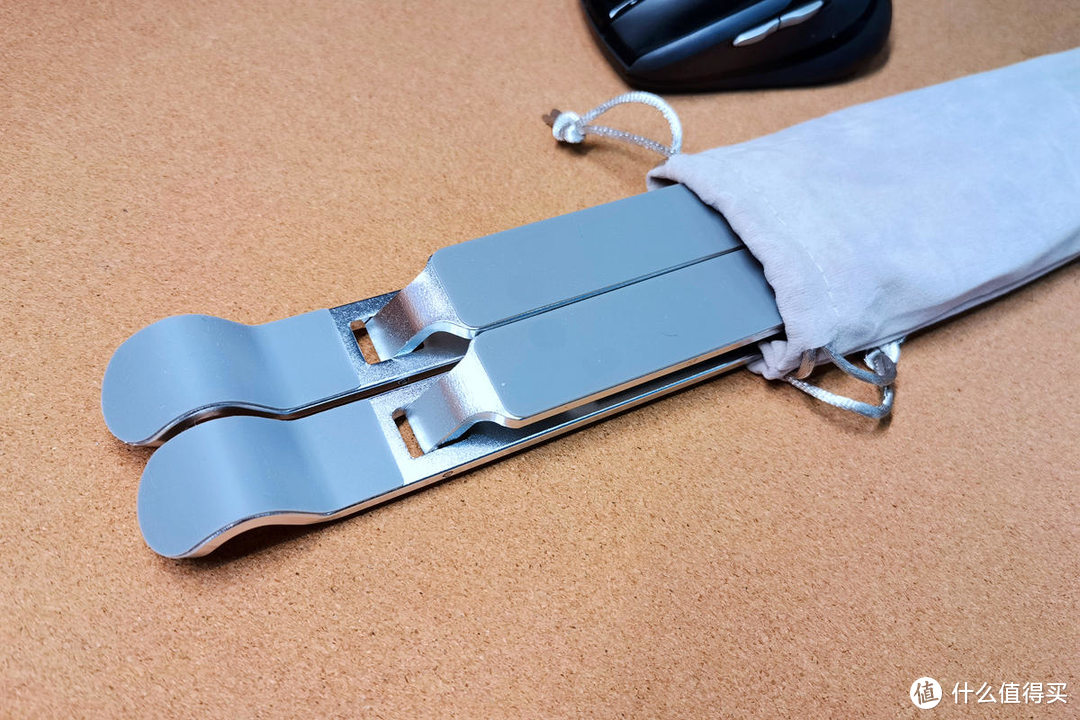 Orico奥睿科折叠便携式支架，轻巧稳固，畅快散热
