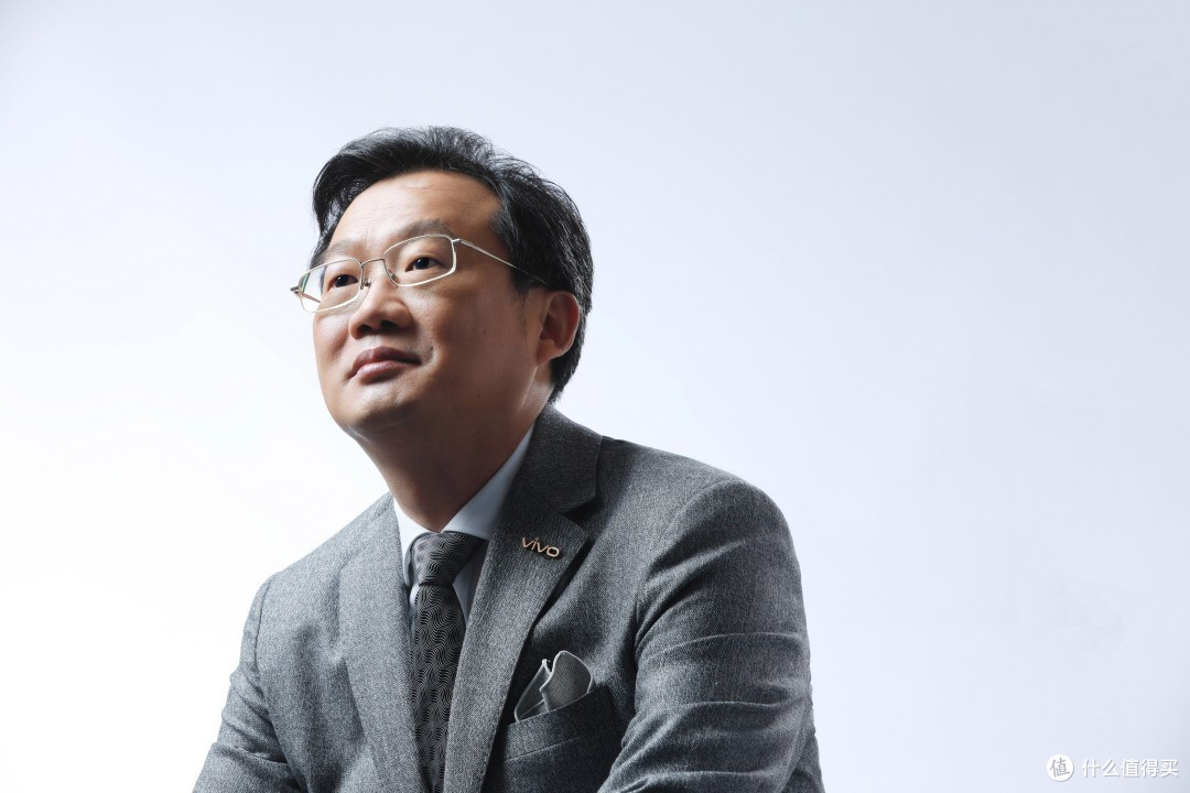 自研v1影像芯片加蔡司原厂镜片这款新机或将成为拍照界天花板