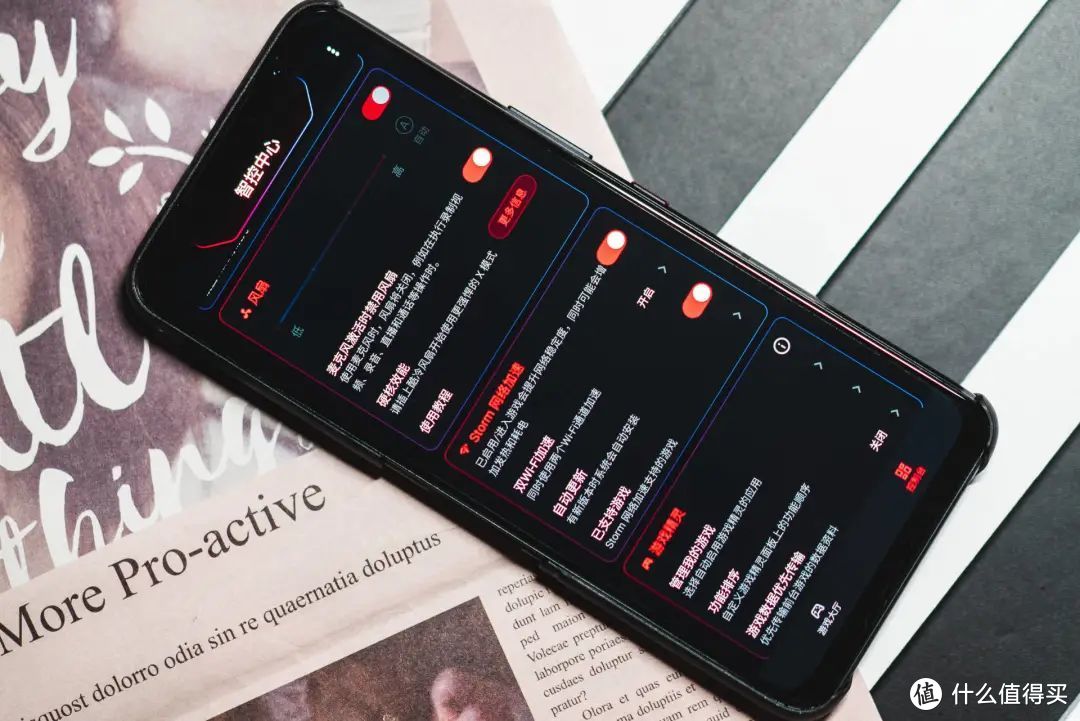 解锁顶级手游盛宴 | 腾讯ROG游戏手机5S 深度评测  你想知道的一切都在这里！