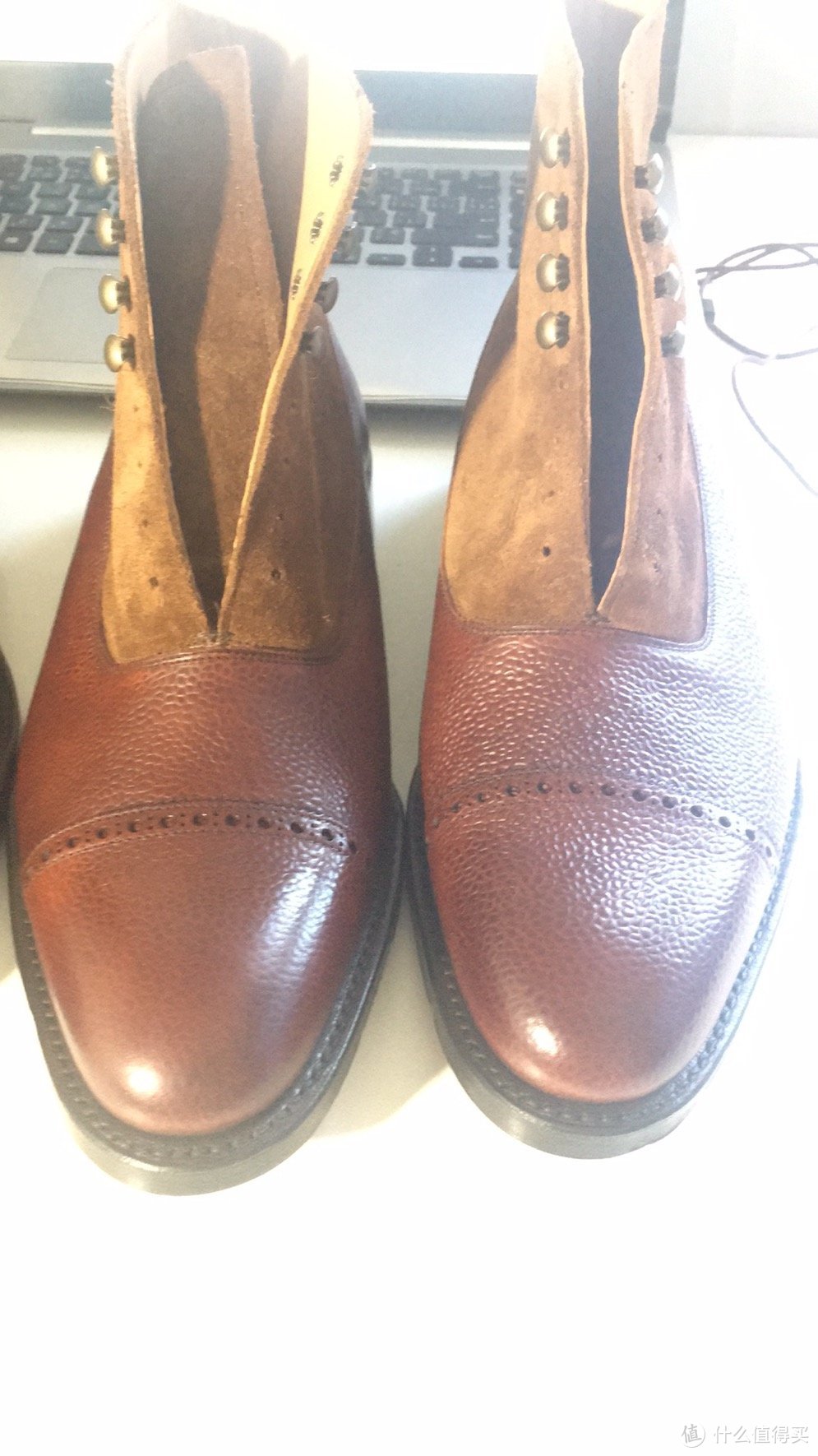 Cheaney 的balmoral boots