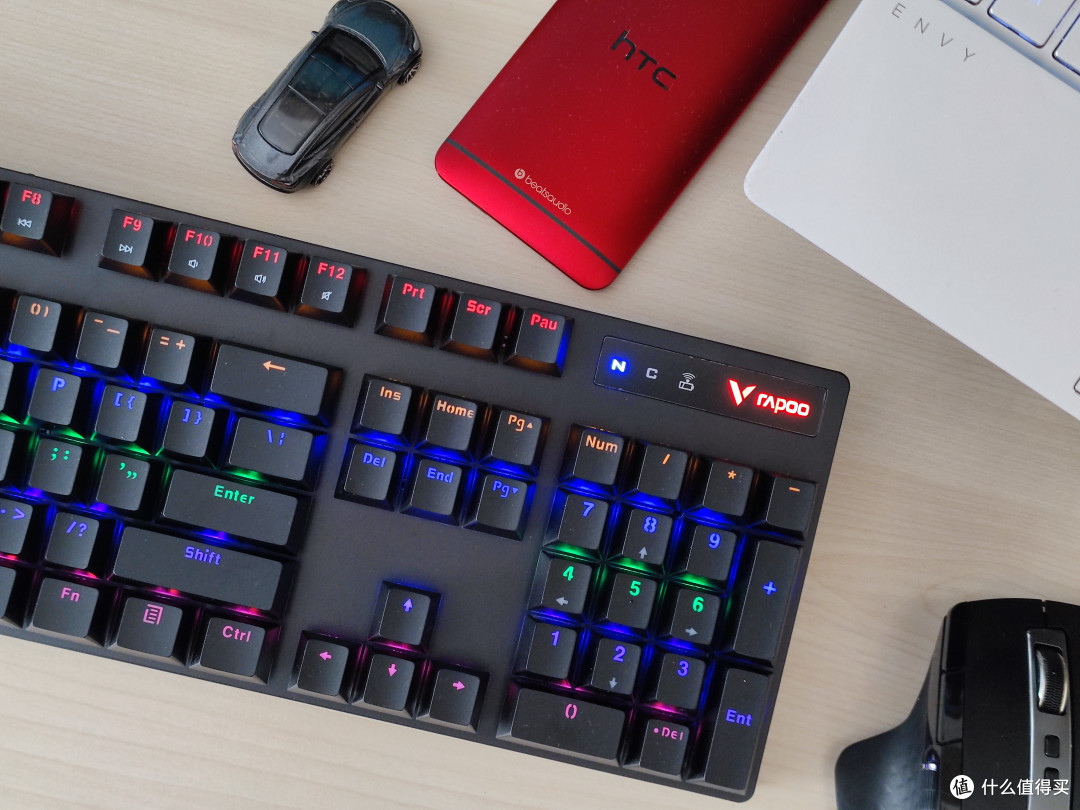 雷柏v500pro无线或有线灯效加持自主机械轴