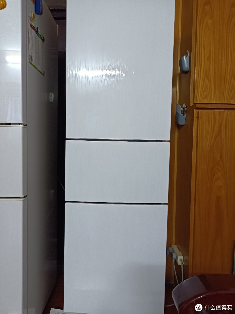 华凌冰箱bcd218th三门冰箱香槟金改白色