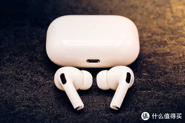 2021是直接买airpods pro还是再等等pro二代新款？